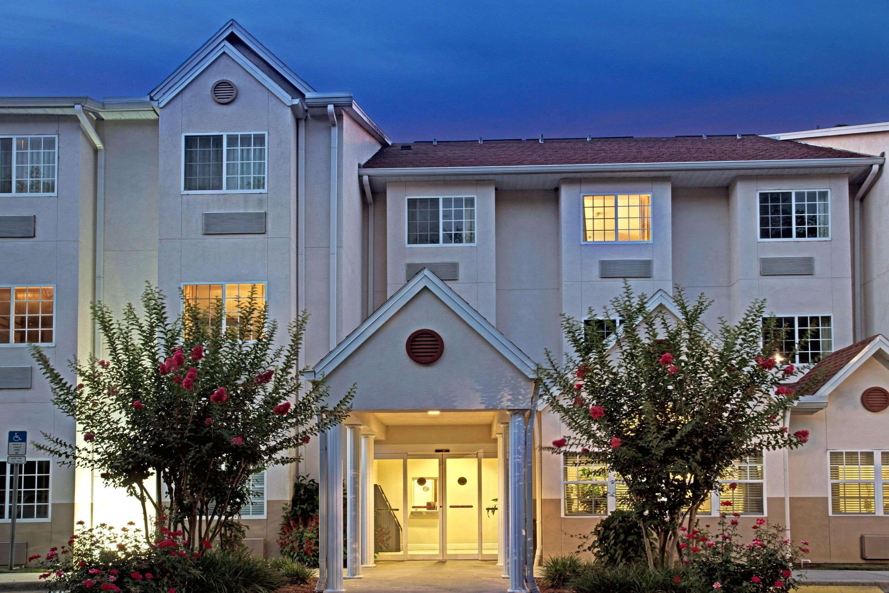 Microtel Inn & Suites By Wyndham Brooksville Ridge Manor Buitenkant foto